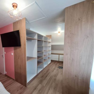 GRAND DRESSING & COMMODE D’ANGLE