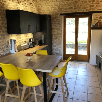 cuisine mur en pierre (1)