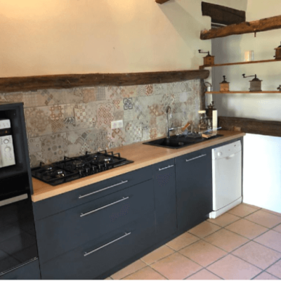 cuisine mur en pierre 3 (1)